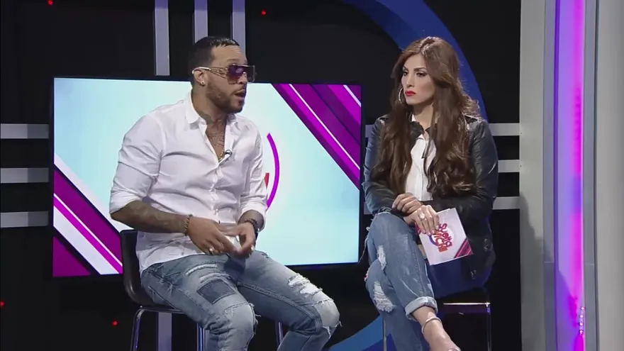 Mr. Saik da la cara y asegura que no debe nada