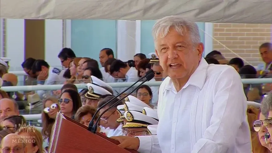 El presidente de México defiende crear Guardia Nacional para frenar violencia