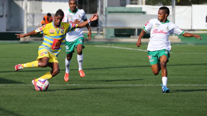 Alianza y Chorrillo protagonizaron un duelo de muchos goles