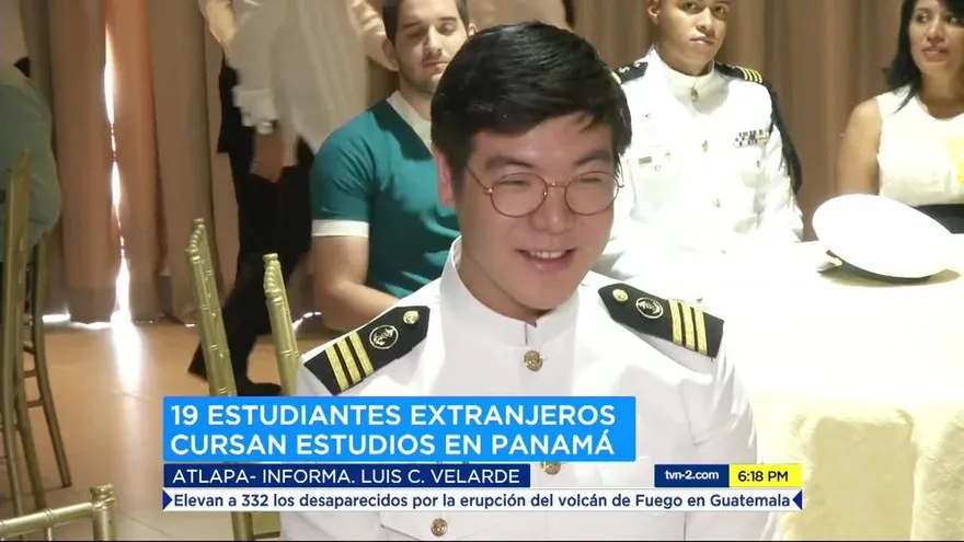 Estudiantes de varios países ganan becas en universidades en Panamá