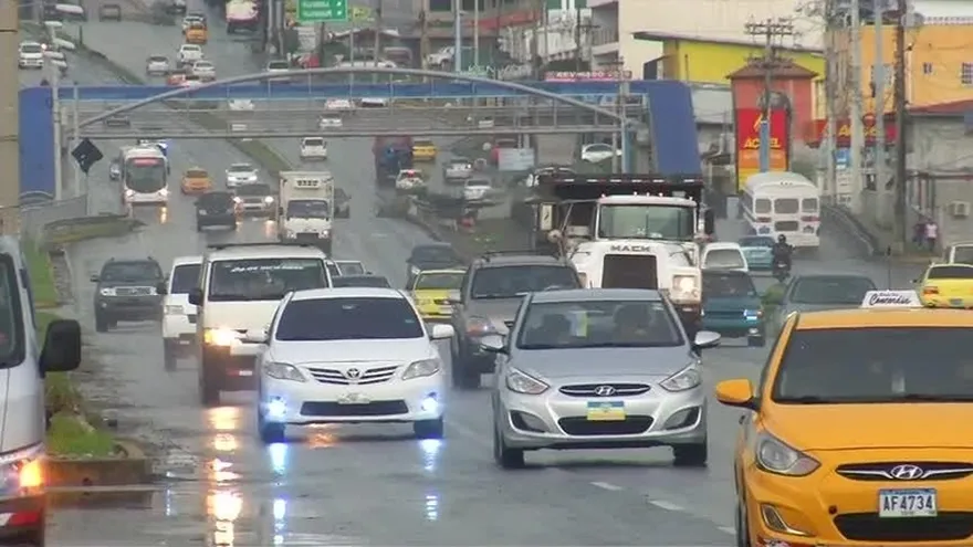 Realizan adecuaciones en vía Tocumen por trabajos de la Línea 2 del Metro