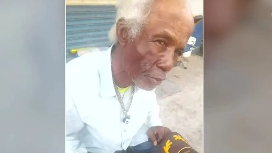 Rogelio Hudson, adulto mayor atacado con piedras en Colón