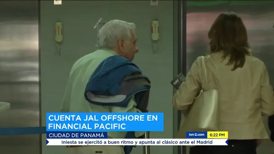 Cristóbal Salerno y su hija acuden a la fiscalía