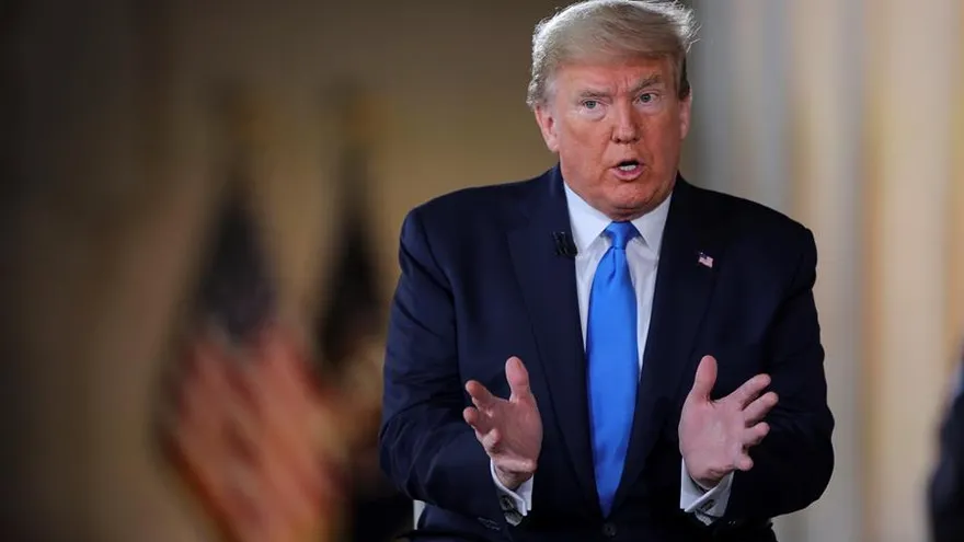 Trump planea desmantelar su equipo contra el COVID-19 pese al aumento de muertes