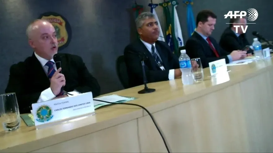 Fiscales brasileños analizan evidencias contra Lula