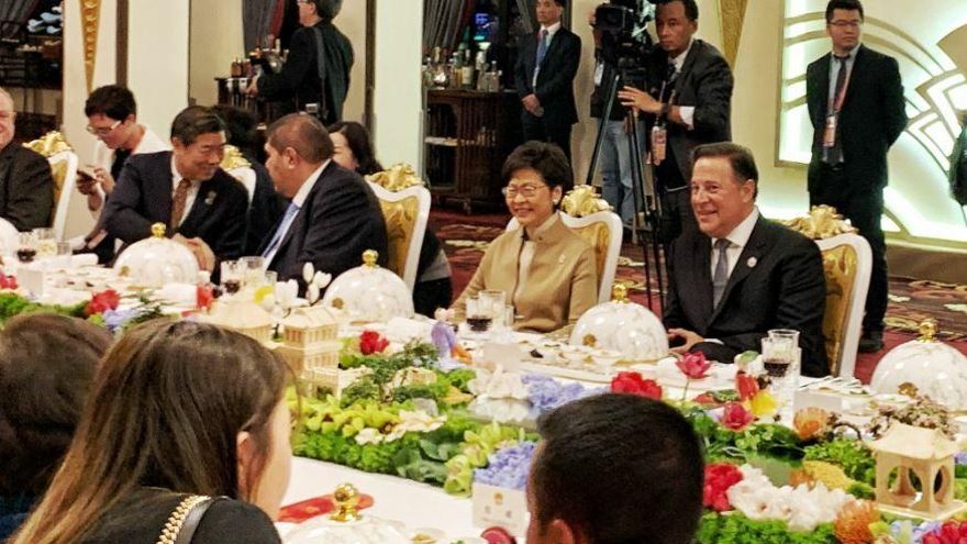Varela participa de cena organizada por el presidente Xi Jinping en China. Foto/Vía @JC_Varela
