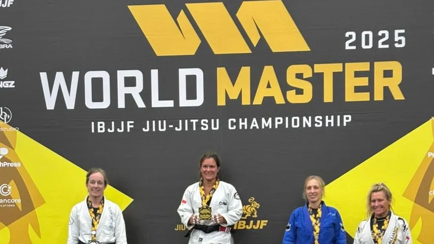 ¡Orgullo panameño! Jennisín Rosanía logra su segundo título mundial en la IBJJF