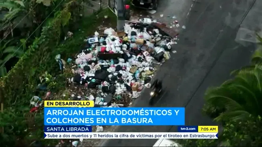 Alerta sanitaria: la basura se acumula en áreas cercanas a la policlínica de Santa Librada