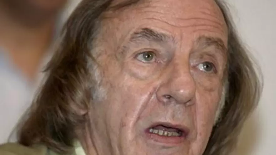 Menotti podría volver a dirigir un equipo de fútb