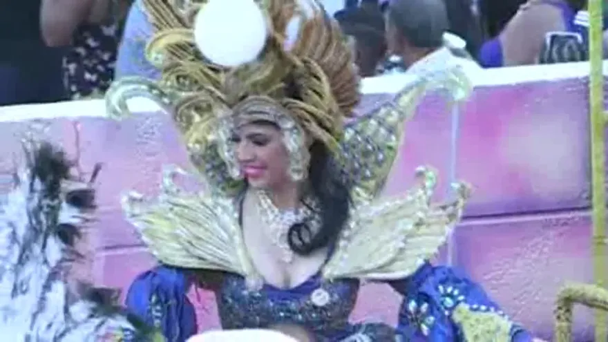 Panamá exhibe las tradiciones de su carnaval en todos los rincones del país