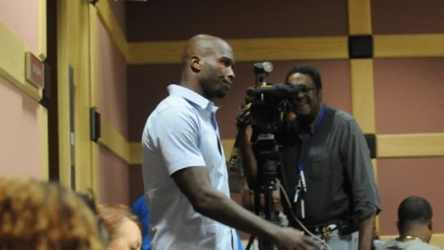 Abogado de Johnson busca reducir condena