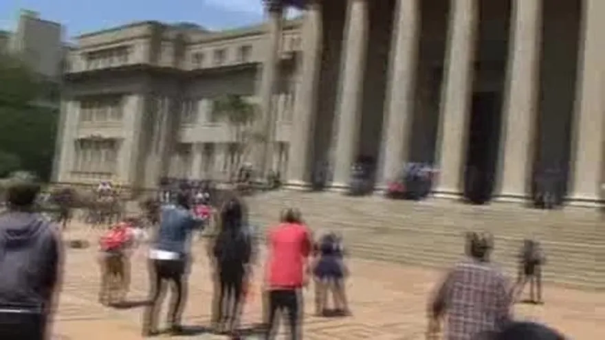 Varios heridos y detenidos en las protestas de estudiantes en Sudáfrica