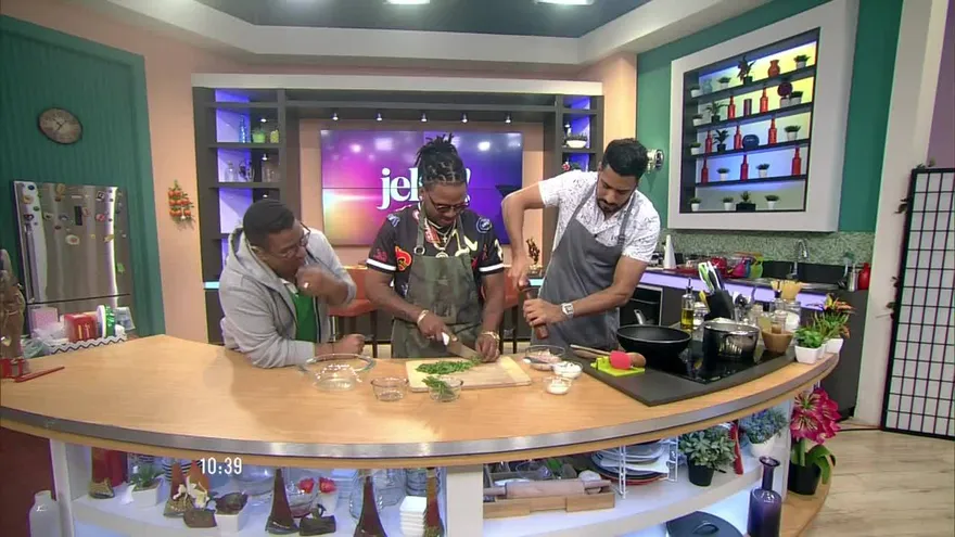 Juancho y Akim nos preparan una deliciosísima ensalada de coditos