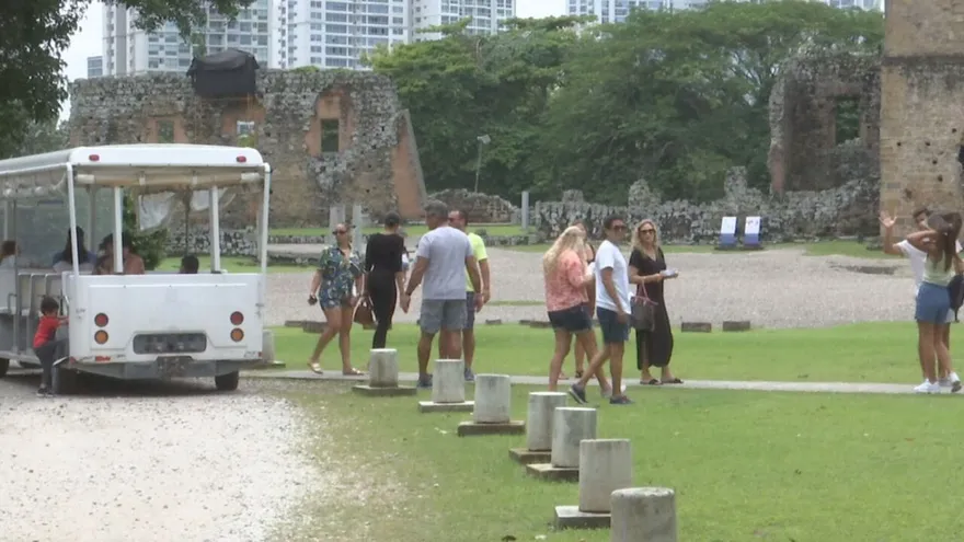 Turistas siguen interesados en visitar Panamá Viejo
