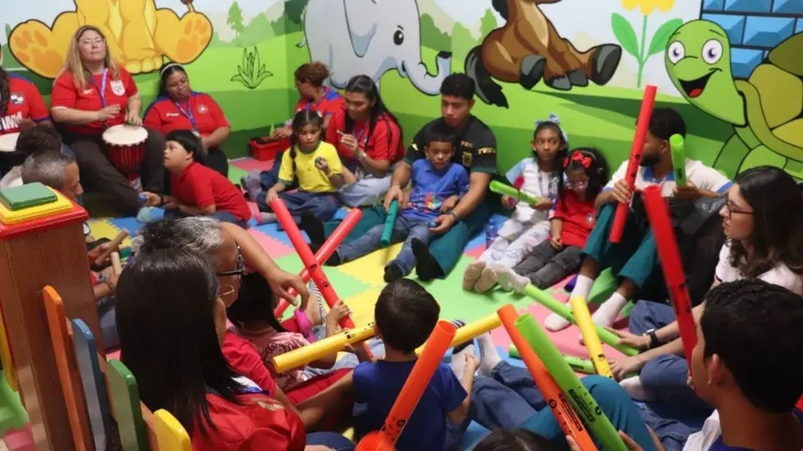 IPHE refuerza mensaje de inclusión para niños y jóvenes con autismo