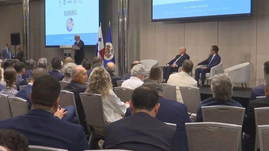 Reunión entre el sector empresarial de Panamá y el secretario de la OEA