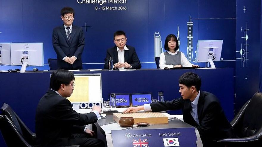 En cuatro horas y media el gran maestro surcoreano Lee Se-Dol, fue derrotado por el superordenador AlphaGo.