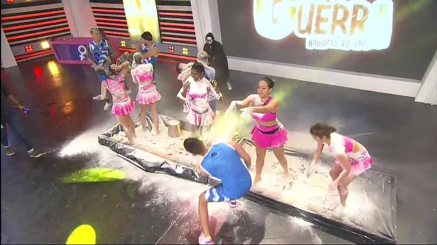 ¡Lo disfrutaron! ¡Así fue el castigo de las guerreras que terminaron EMPANIZADAS!