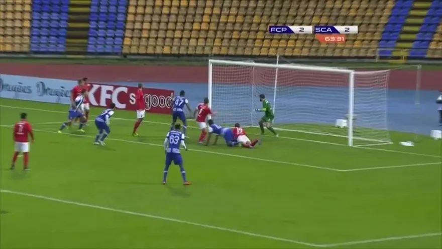 Ismael Díaz fue convocado al primer equipo del Porto