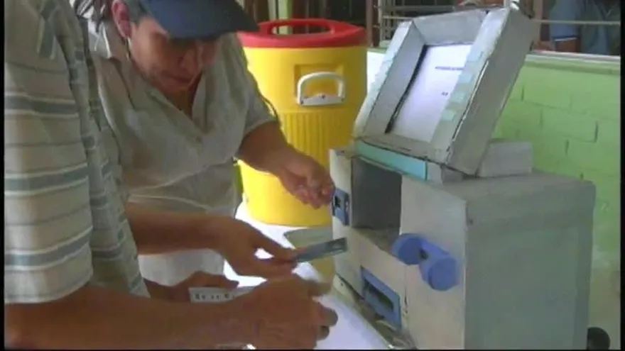 Desconocen uso de tarjeta clave para pago de 120 a los 65