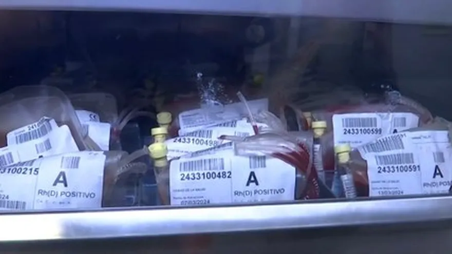 Bancos de sangre cortos de donantes