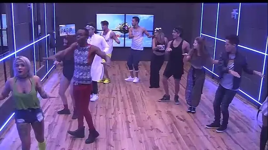 ¡Mira a los chicos bailando el Beat Pe Booty!