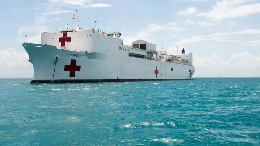 El buque USNS Comfort de Estados Unidos.