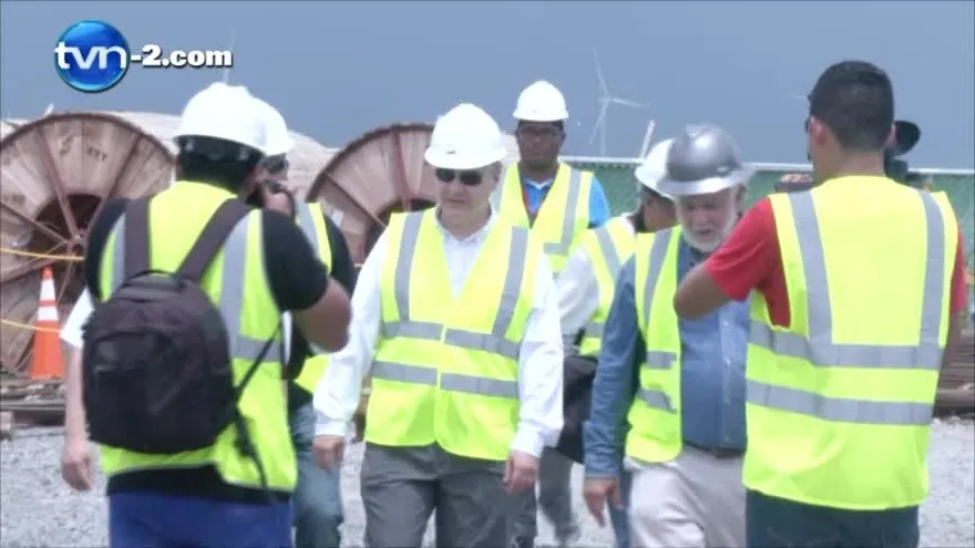 Tercera línea de transmisión eléctrica lleva un avance del 49%