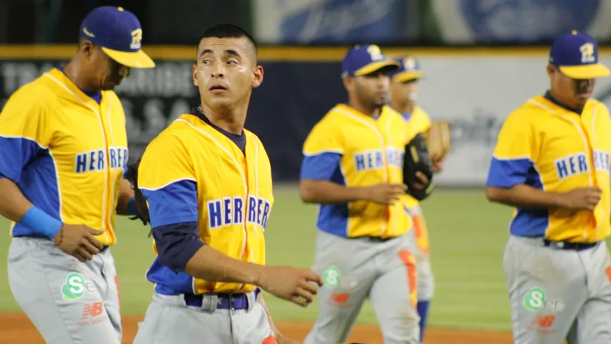 Herrera hace la visita al Rod Carew para enfrentar a Chiriquí