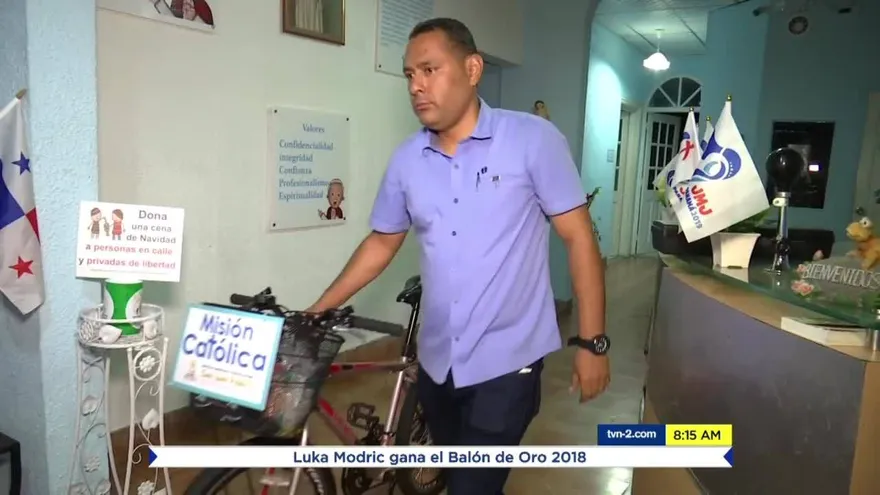 Ariel López y la ayuda desinteresada a los que viven en las calles