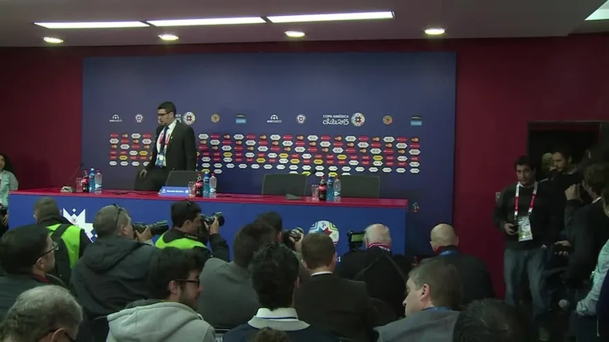 Martino: Juego con Uruguay no será "decisivo"