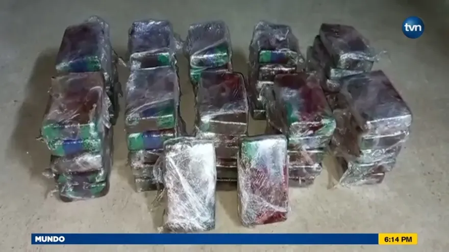 Aprehenden a dos individuos durante el decomiso de 52 paquetes de droga en Chiriquí