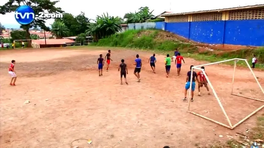 CANCHA EN  SANTA RITA
