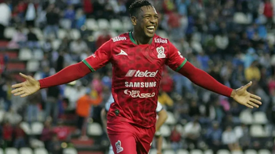 Roberto Nurse, delantero panameño del Mineros de Zacatecas del ascenso mexicano.