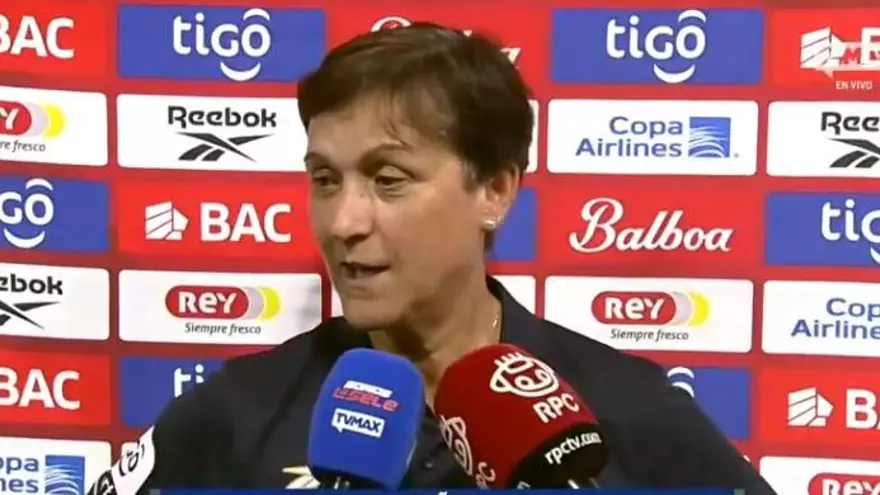 Toña Is entrenadora de la selección de Panamá