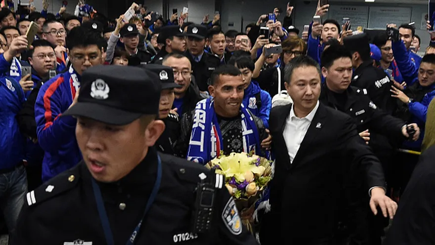 Carlos Tévez (c)  es uno de los grandes fichajes del fútbol chino