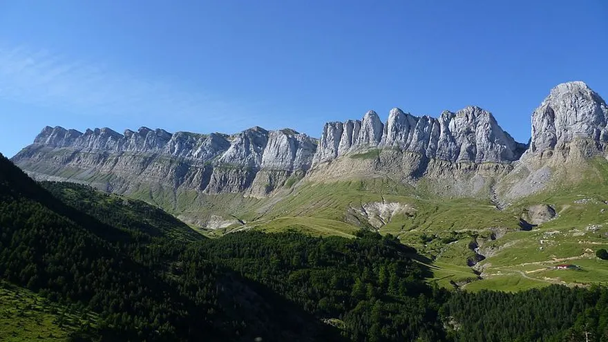 Un fumador francés se pierde en los Pirineos cuando iba a comprar cigarrillos a España