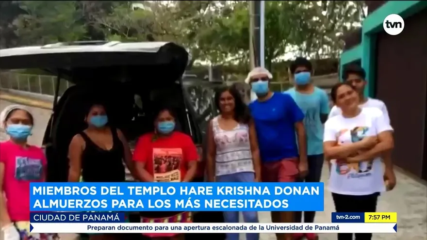 Miembros del Templo Hare Krishna donan almuerzos para los más necesitados