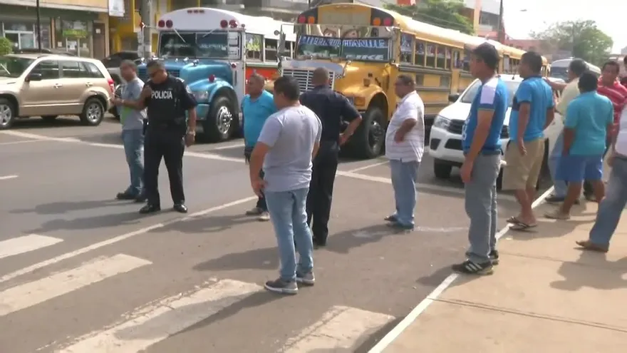 Transportistas en La Chorrera protestan por inseguridad