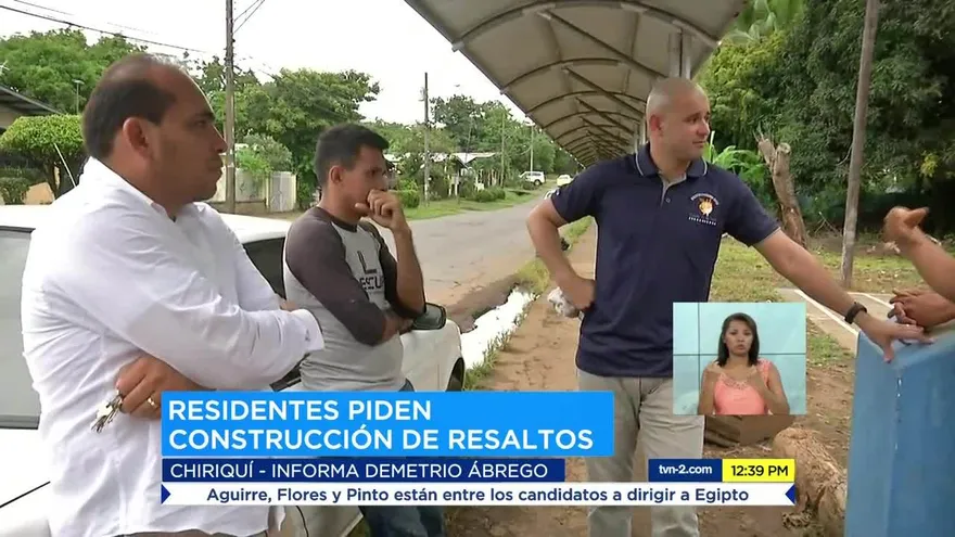 Padres de Familia y docentes de San Félix cierran la vía Panamericana