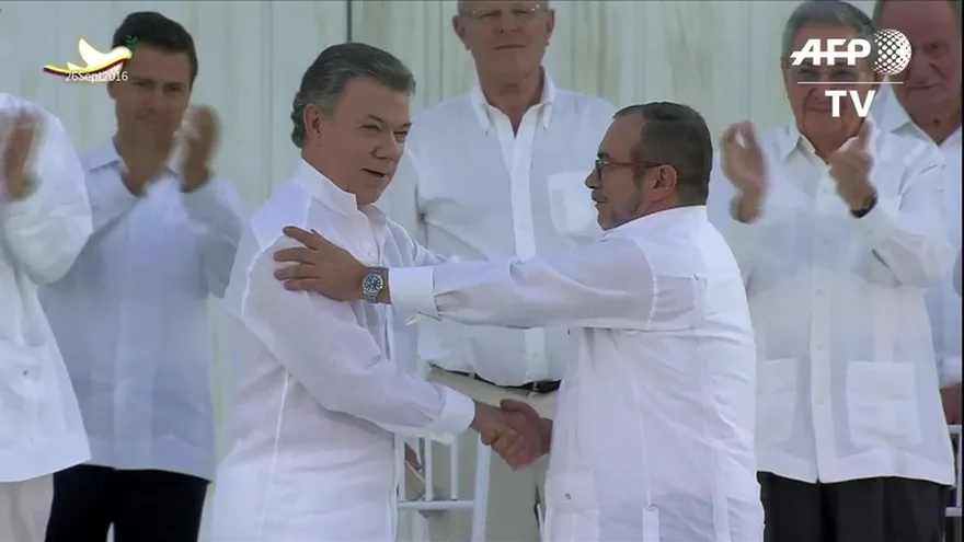 Acuerdo de paz en Colombia será modelo, dice asesor de FARC