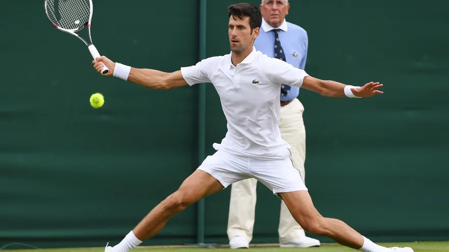 Djokovic elimina de Wimbledon al argentino Zeballos