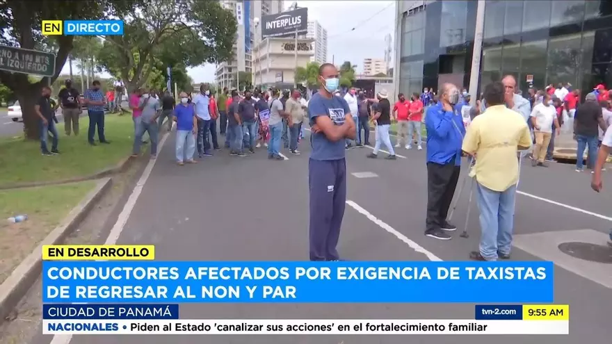 Cierres y protestas de los taxistas en la capital