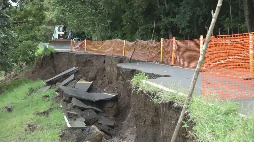 Carreteras y caminos quedaron cancelados tras el sismo