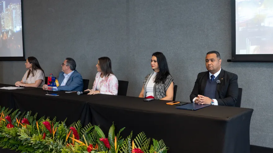 La información oficial del evento, los comercios participantes, promociones y novedades estará disponible a través de los canales y la plataforma digital oficial del Panamá Black Weekend 2026.