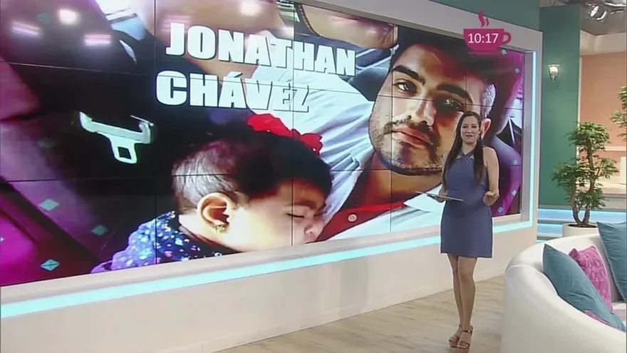 Jonathan Chávez y su bebe son igualitos