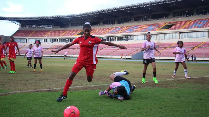 Fue un triunfo contundente para las preseleccionadas nacionales