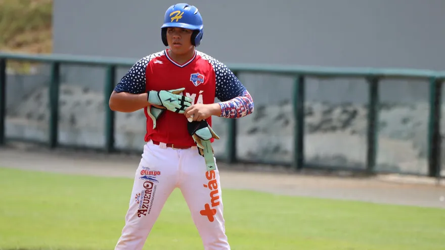 Pelotero de la Preselección de Béisbol U18 de Panamá