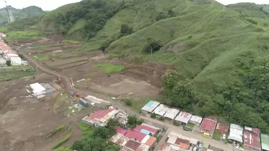 Surgen reacciones por vínculos del ministro del Miviot con proyectos inmobiliarios