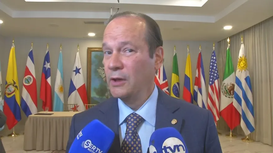 Canciller defiende transición portuaria y reafirma respeto a la seguridad jurídica